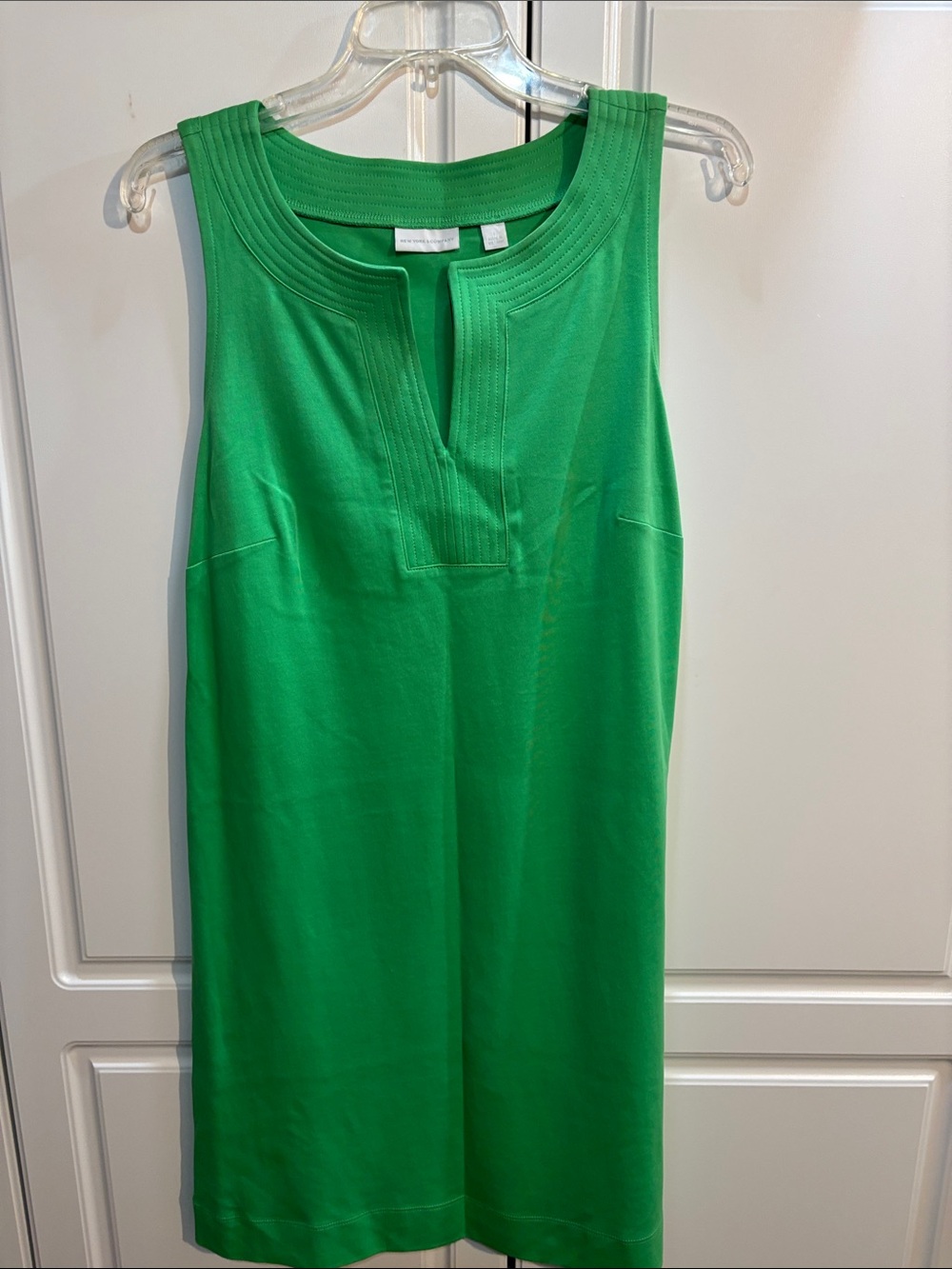 New York & Company Bright Green Sleeveless Shift Dress